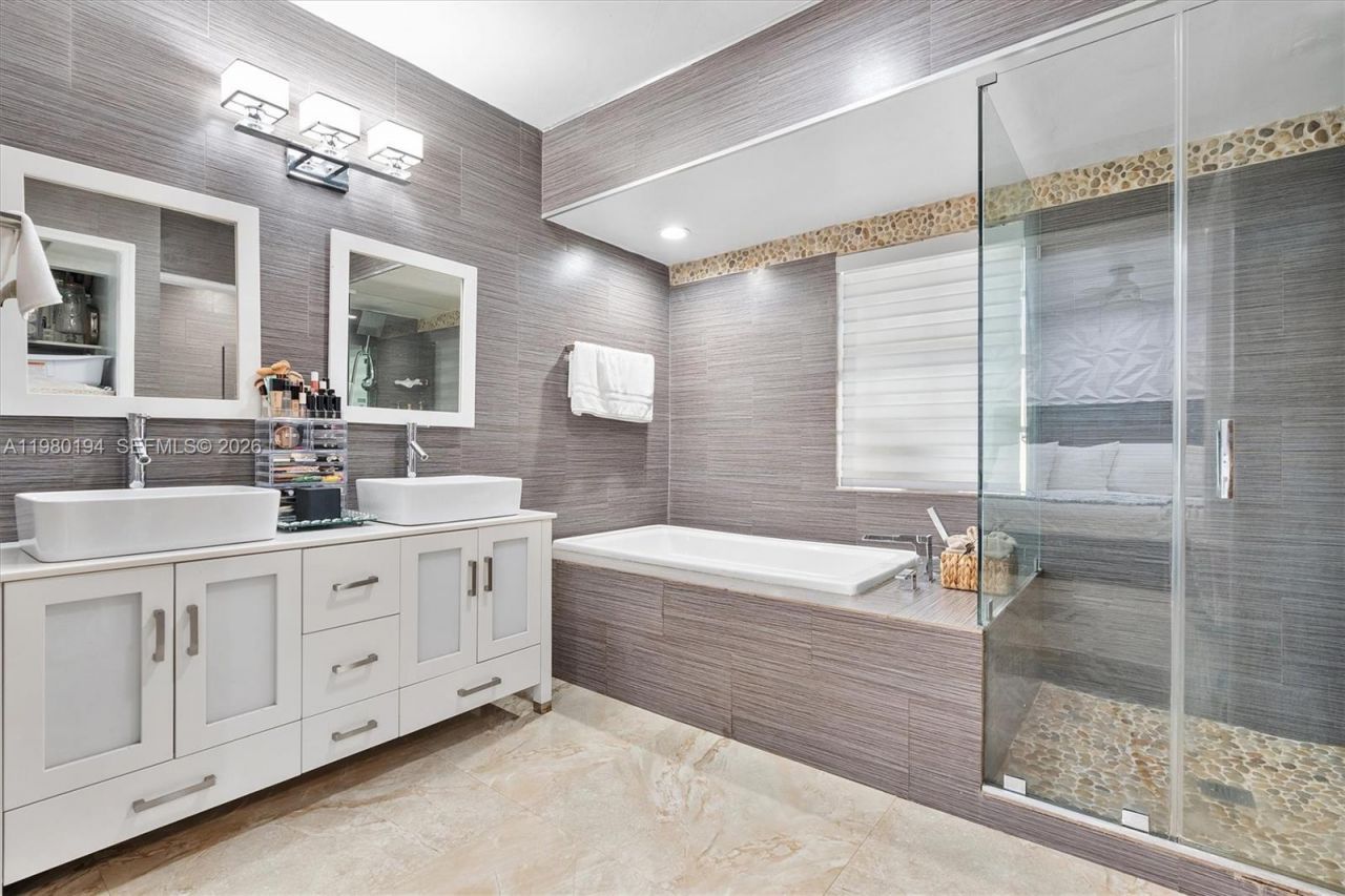 1520 SW 86th Ct, Miami, FL 33144 Photo