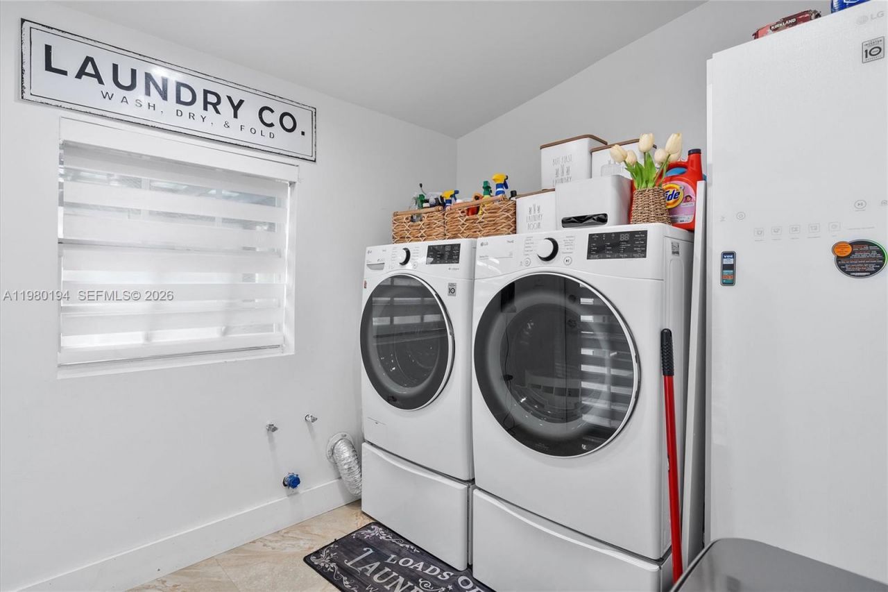 1520 SW 86th Ct, Miami, FL 33144 Photo