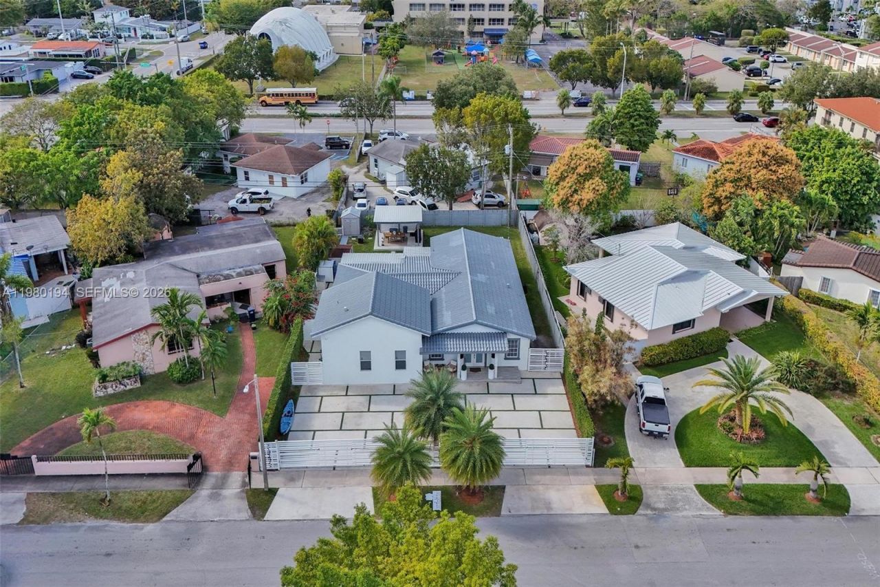 1520 SW 86th Ct, Miami, FL 33144 Photo