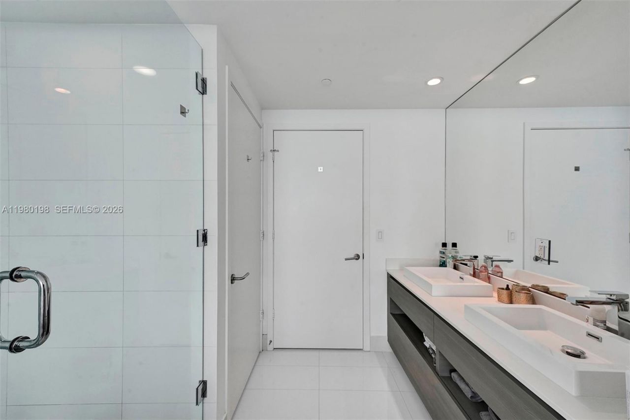 460 NE 28th St, Unit 3403, Miami, FL 33137 Photo