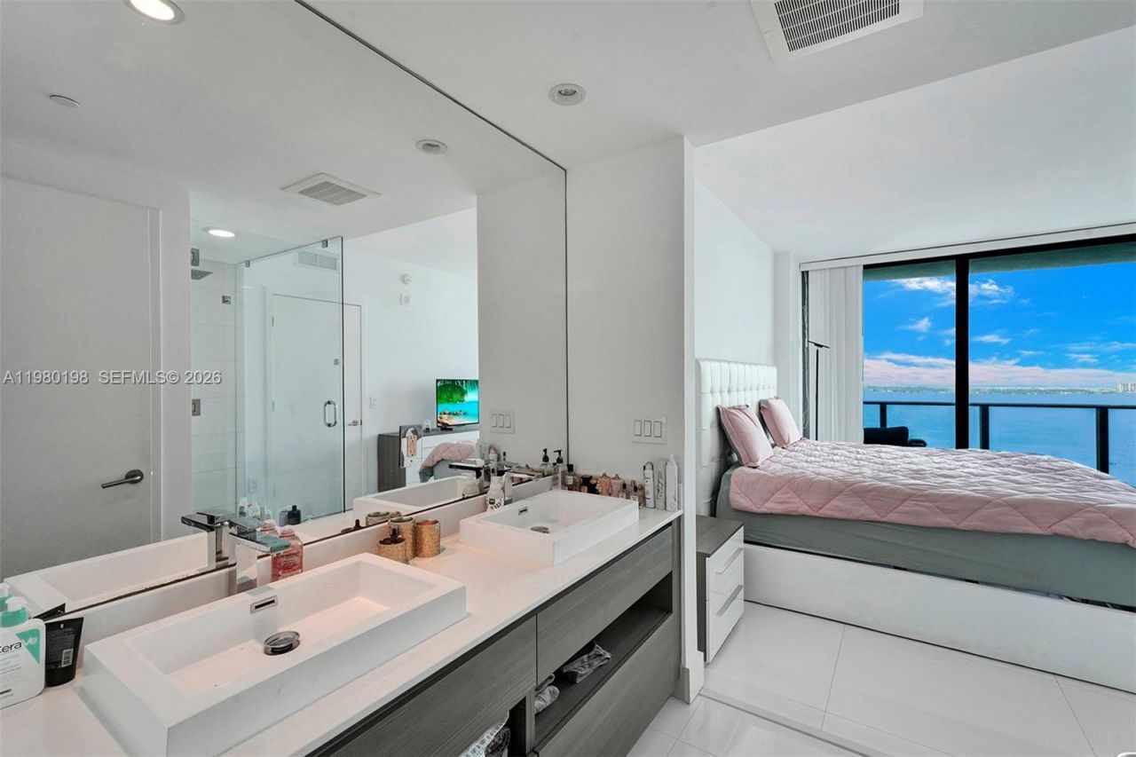 460 NE 28th St, Unit 3403, Miami, FL 33137 Photo