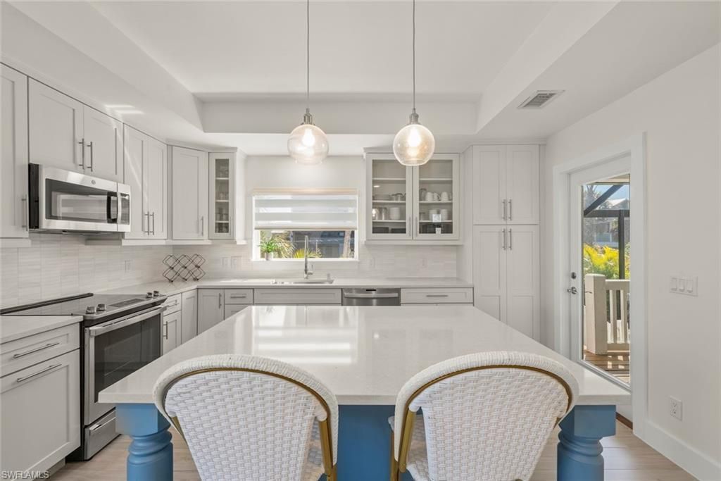 3708 Agate Ct, Sanibel, FL 33957 Photo