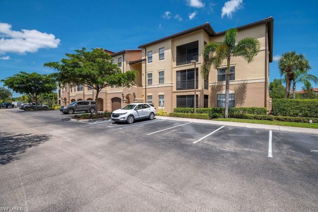 13000 Positano Cir, Unit 305, Naples, FL 34105 Photo
