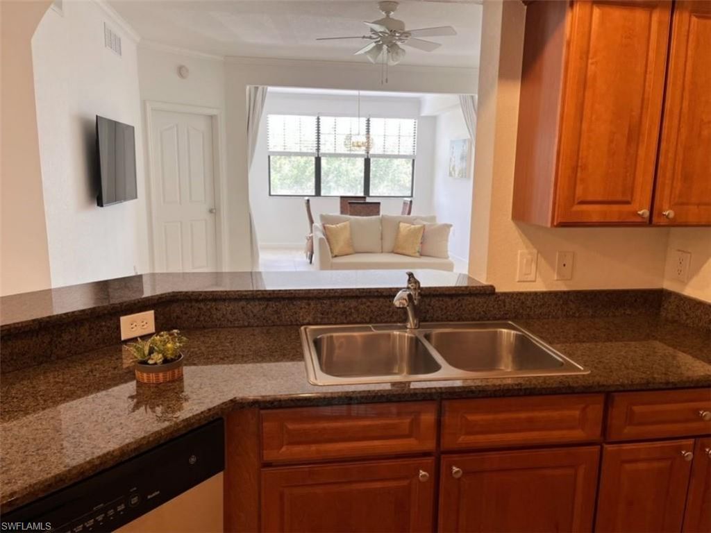 13000 Positano Cir, Unit 305, Naples, FL 34105 Photo