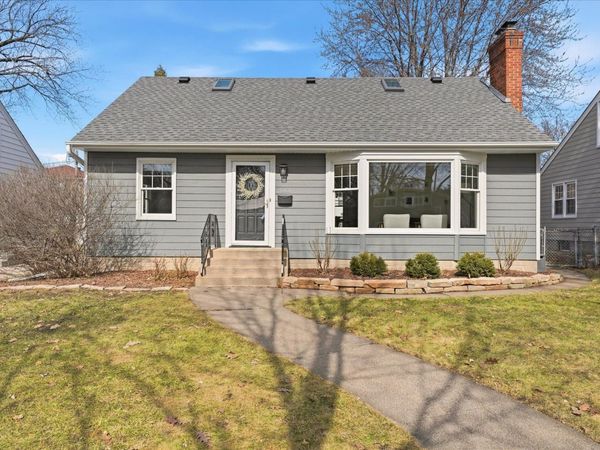 1491 California Avenue W, Falcon Heights, MN 55108