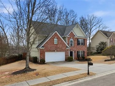 6459 Millstone Cove Drive, Flowery Branch, GA 30542