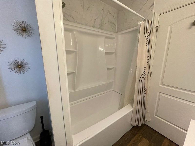 1215 Sherman Street, Akron, OH 44301 Photo 18