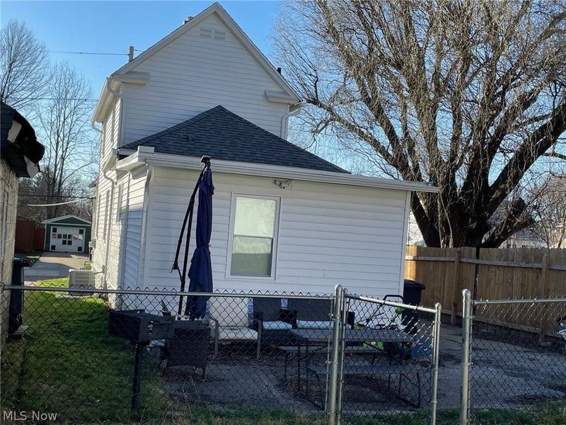 1215 Sherman Street, Akron, OH 44301 Photo 8