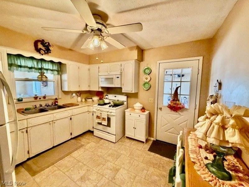 12351 Garnell Street NW, Massillon, OH 44647 Photo 7