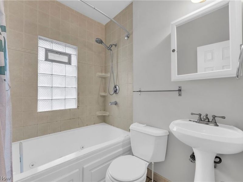 1289 W 115 Street , Cleveland, OH 44102 Photo 14