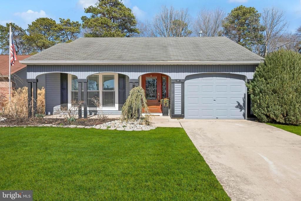 20 Buxton Court, Southampton, NJ 08088 Main Photo