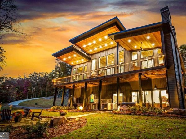 156 Horatio Drive, Blue Ridge, GA 30513
