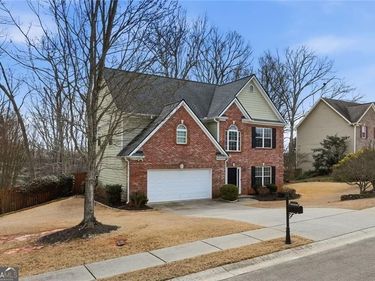 6459 Millstone Cove Drive, Flowery Branch, GA 30542