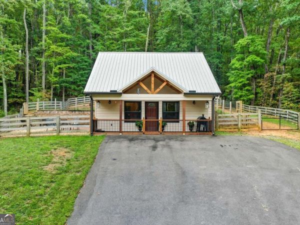 415 Woods Road, Talking Rock, GA 30175