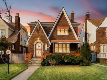 16565 Roselawn Street, Detroit, MI 48221