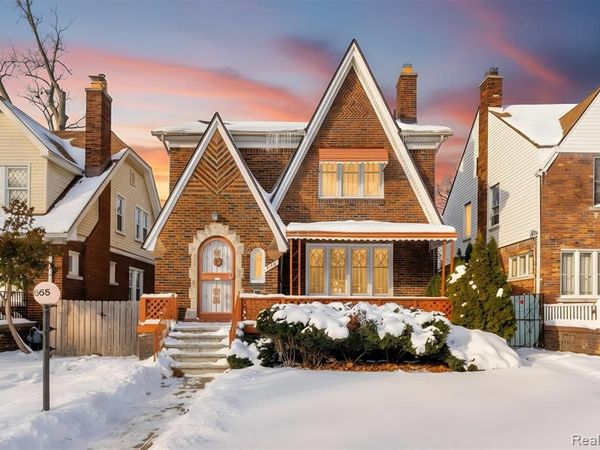 16565 Roselawn Street, Detroit, MI 48221