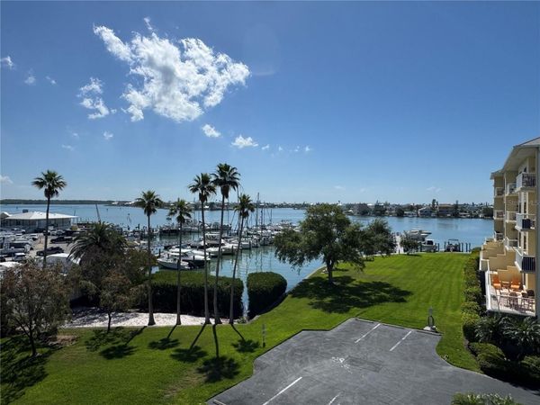 423 150TH AVENUE, Unit 1405, MADEIRA BEACH, FL 33708