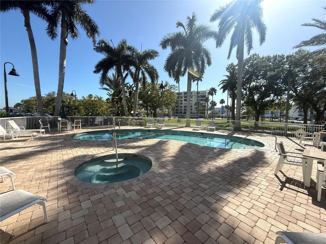 423 150th Avenue, Unit 1405, Madeira Beach, FL 33708 Photo