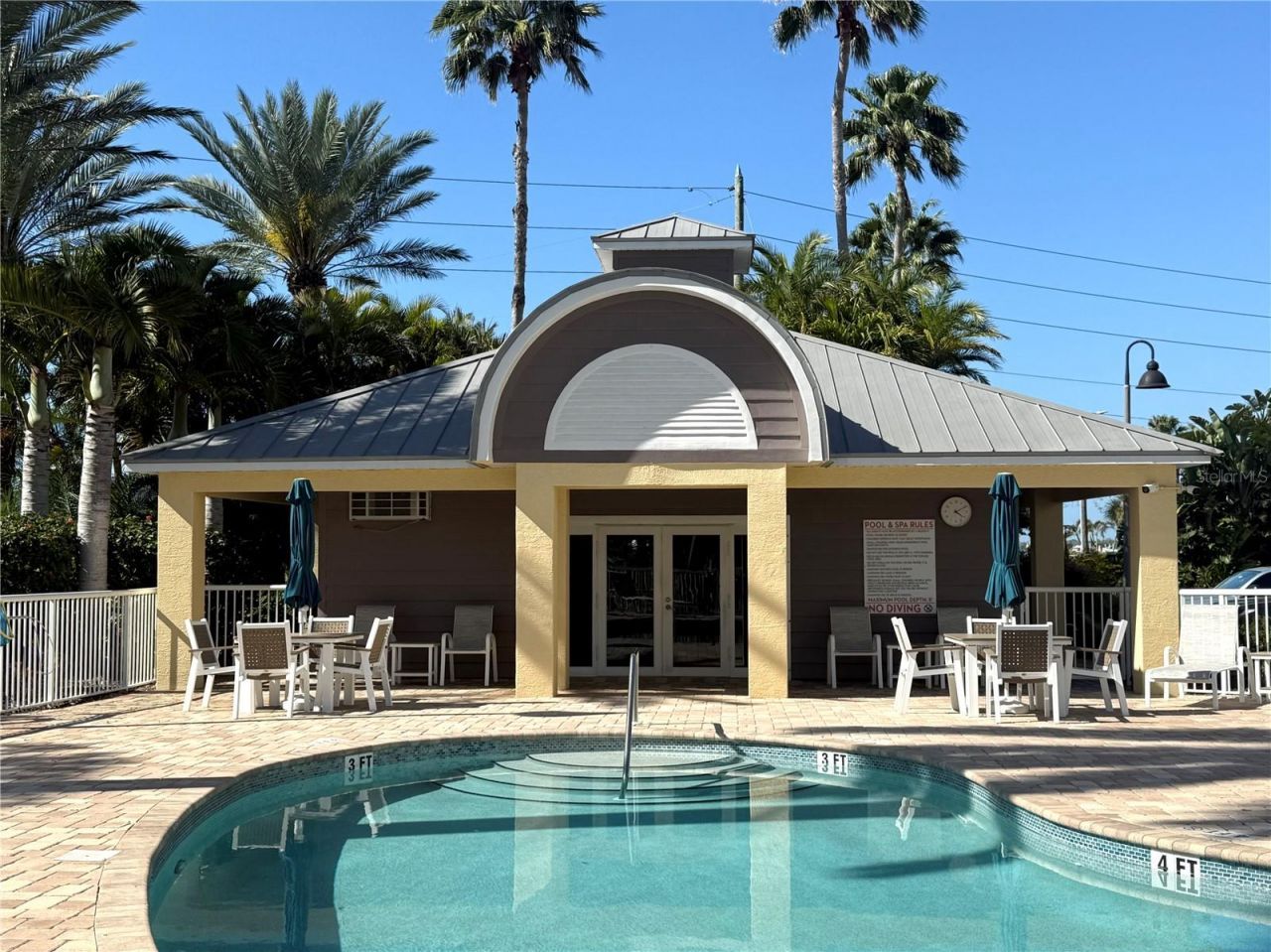 423 150th Avenue, Unit 1405, Madeira Beach, FL 33708 Photo