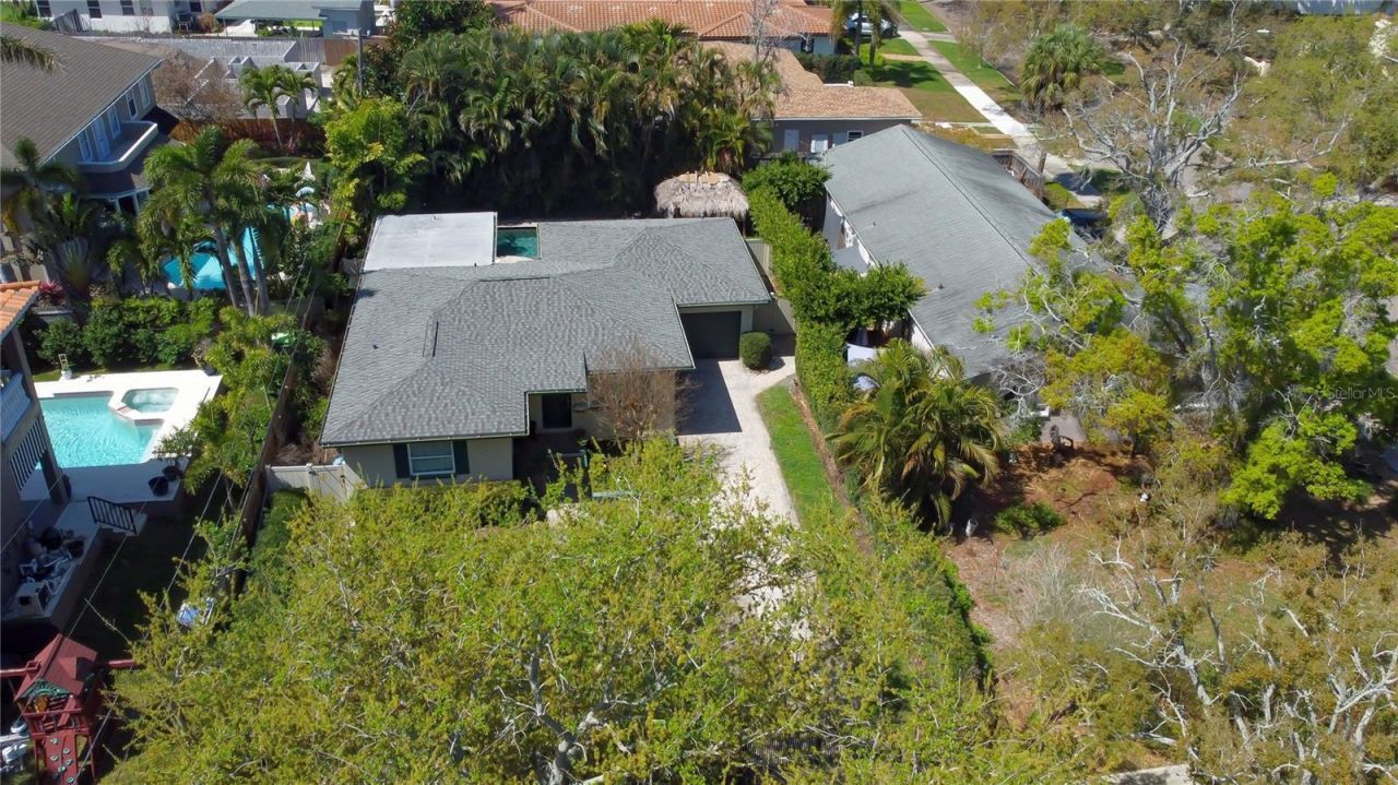 218 Appian Way Ne, Saint Petersburg, FL 33704 Photo