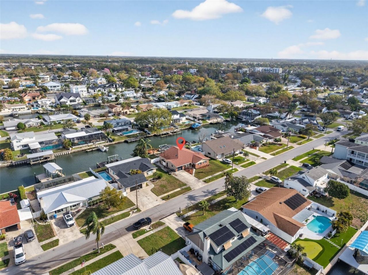 8711 Bay Crest Lane, Tampa, FL 33615 Photo