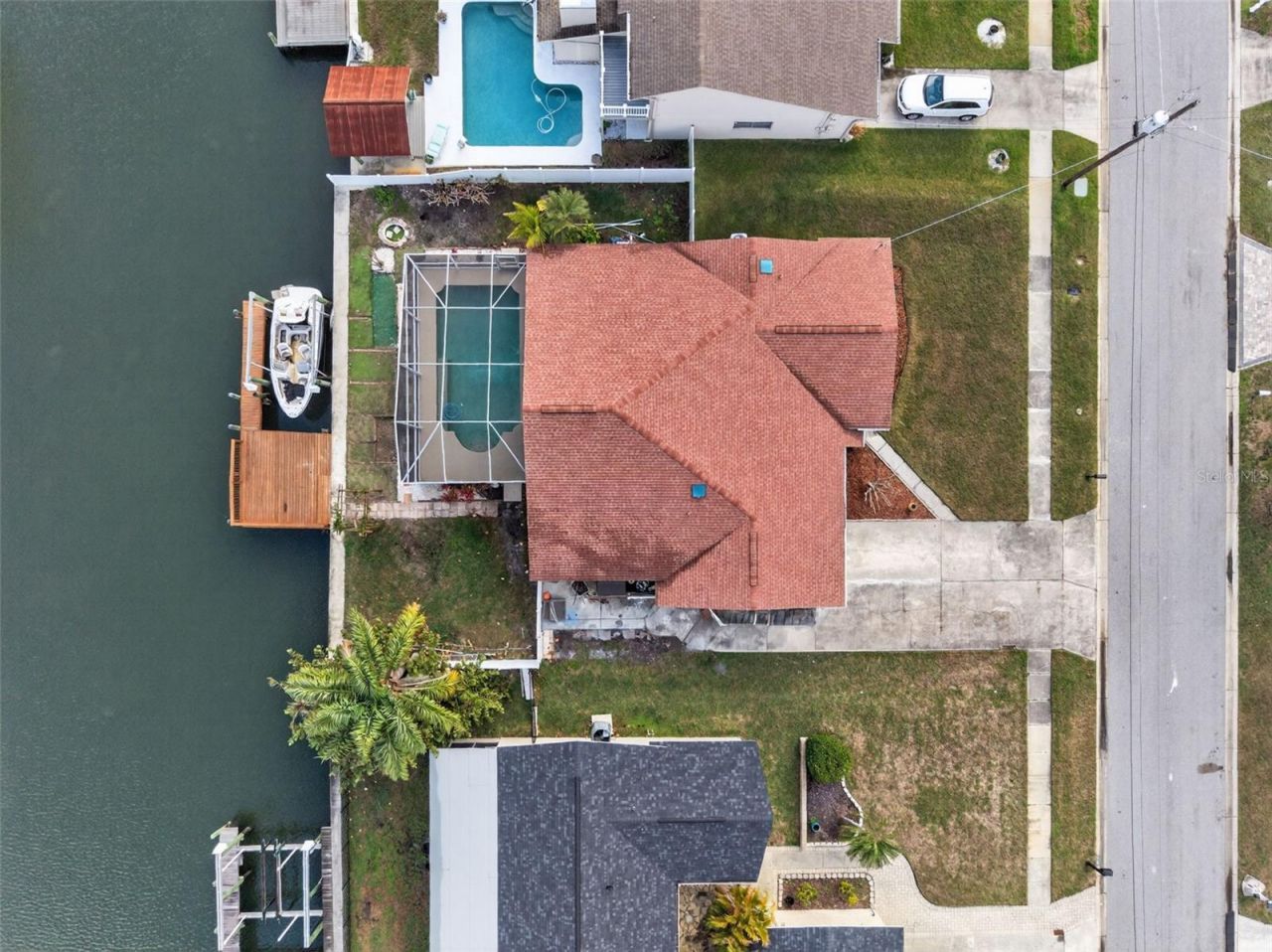 8711 Bay Crest Lane, Tampa, FL 33615 Photo