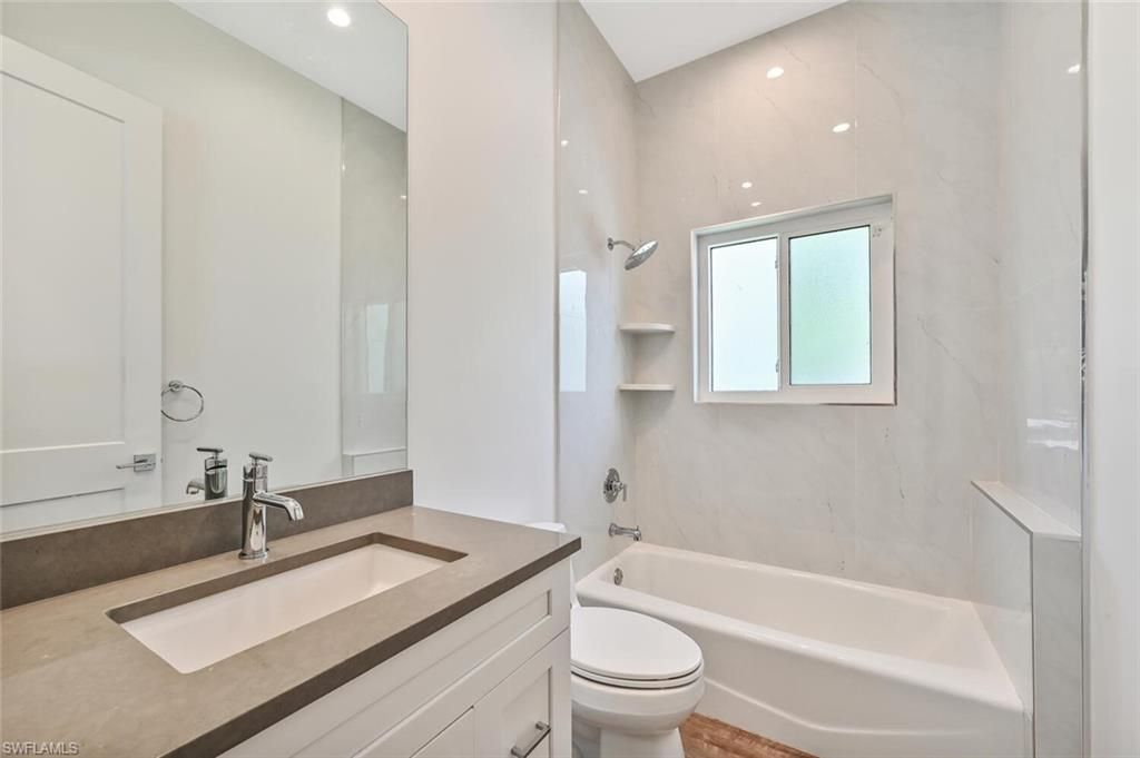 4231 Crayton Rd, Naples, FL 34103 Photo