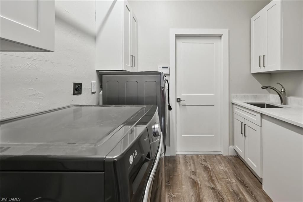 4231 Crayton Rd, Naples, FL 34103 Photo