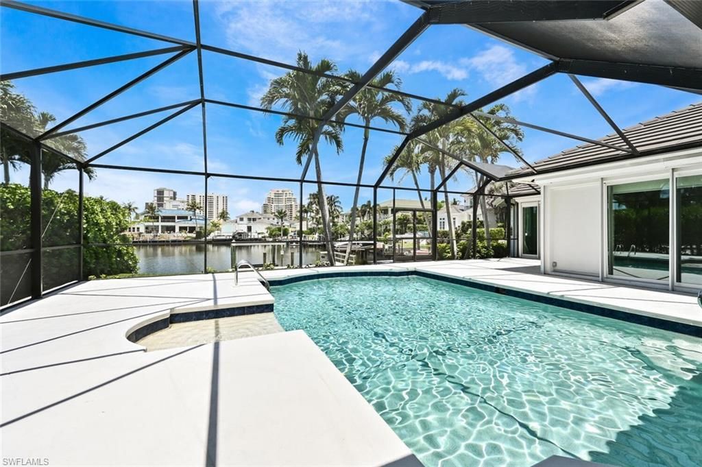 4231 Crayton Rd, Naples, FL 34103 Photo