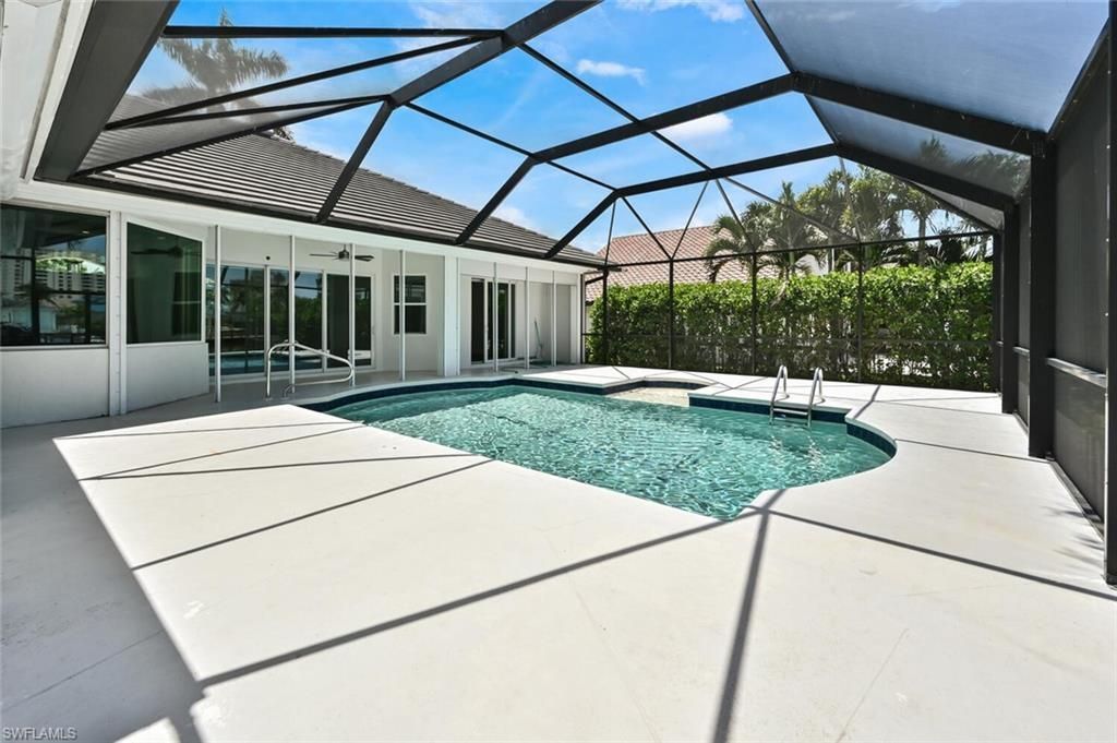 4231 Crayton Rd, Naples, FL 34103 Photo