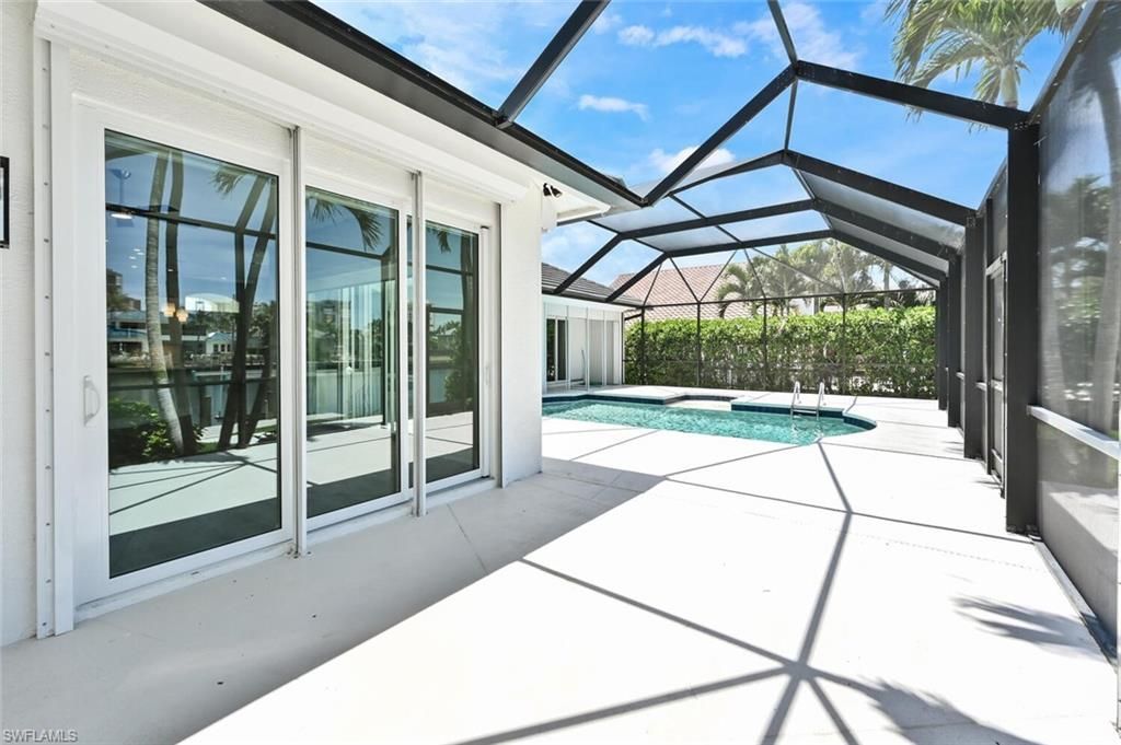 4231 Crayton Rd, Naples, FL 34103 Photo