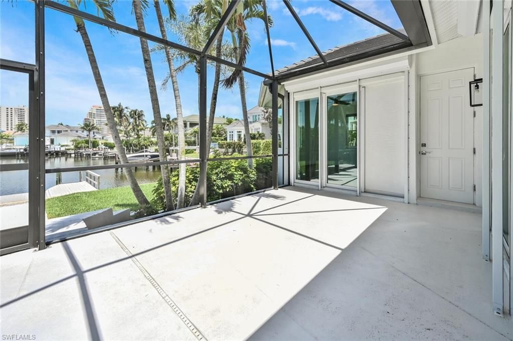 4231 Crayton Rd, Naples, FL 34103 Photo