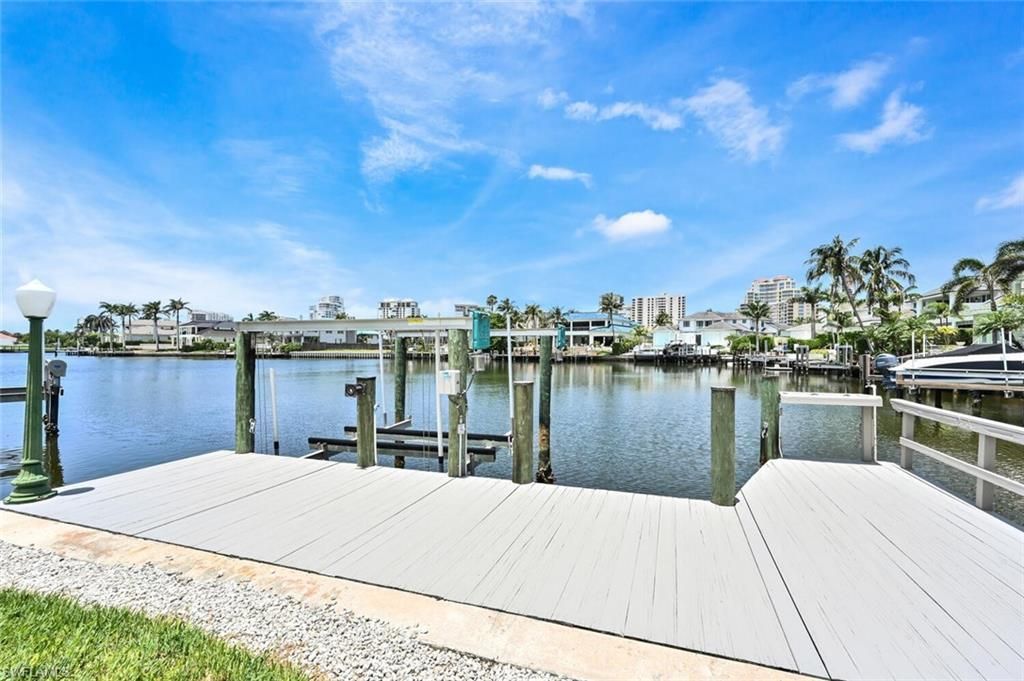 4231 Crayton Rd, Naples, FL 34103 Photo