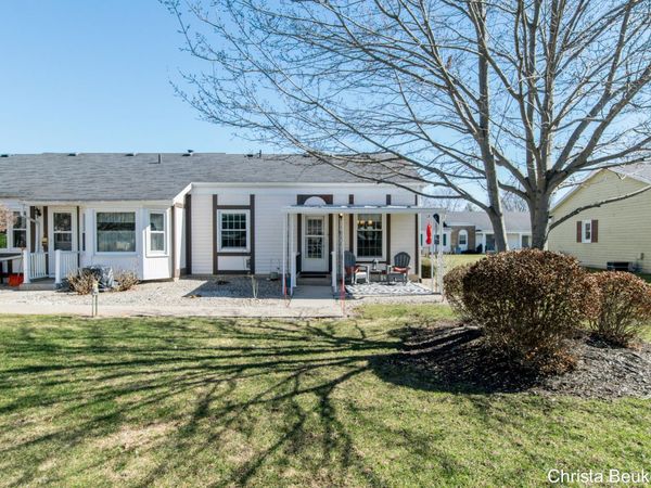 7805 Coachman Lane, Unit 61, Jenison, MI 49428