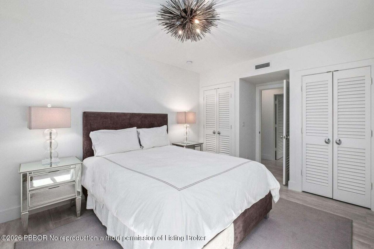 122 Peruvian Avenue, Unit 7, Palm Beach, FL 33480 Photo