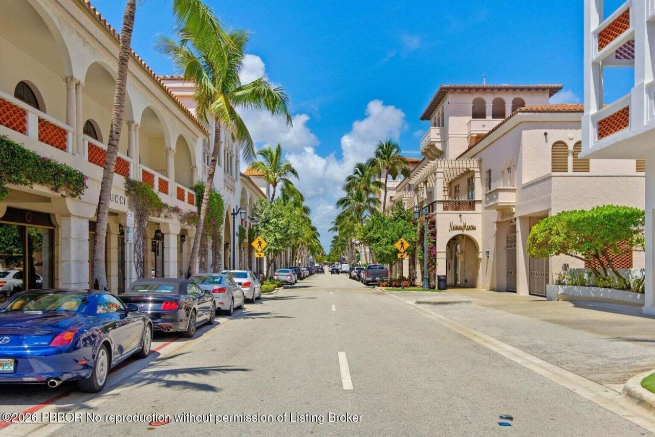 122 Peruvian Avenue, Unit 7, Palm Beach, FL 33480 Photo