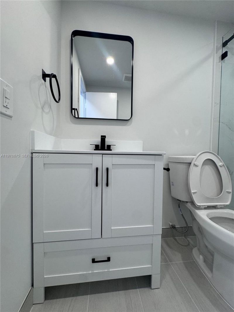 455 Golden Isles Dr, Unit 203, Hallandale Beach, FL 33009 Photo