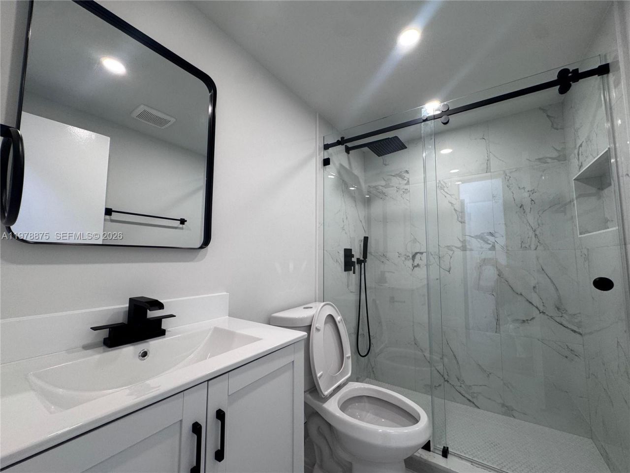 455 Golden Isles Dr, Unit 203, Hallandale Beach, FL 33009 Photo