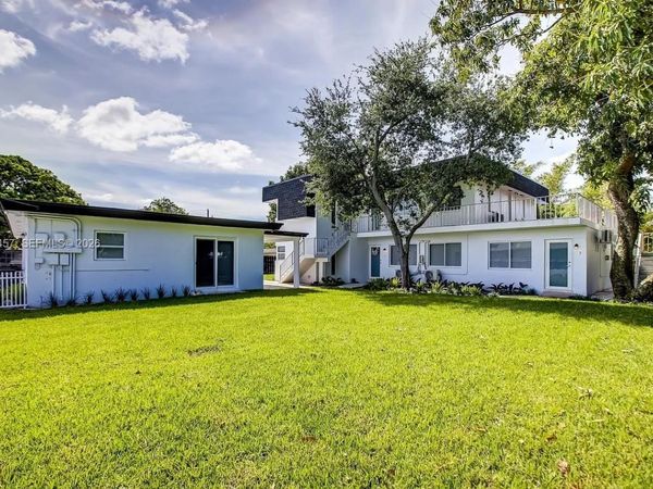 1335 NE 5th Ave, Unit 7, Fort Lauderdale, FL 33304