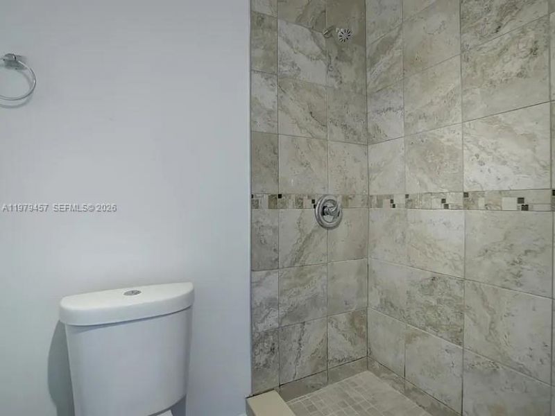 1335 NE 5th Ave, Unit 7, Fort Lauderdale, FL 33304 Photo