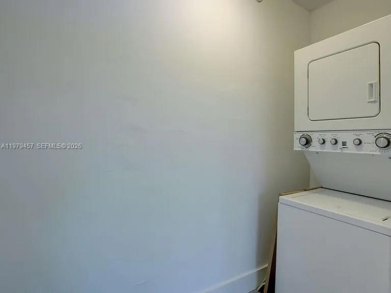 1335 NE 5th Ave, Unit 7, Fort Lauderdale, FL 33304 Photo