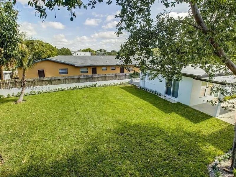 1335 NE 5th Ave, Unit 7, Fort Lauderdale, FL 33304 Photo