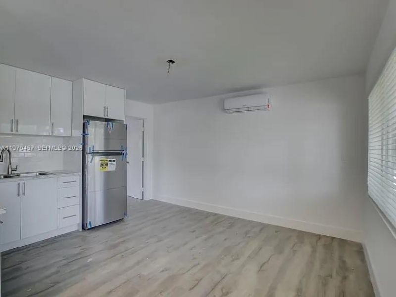 1335 NE 5th Ave, Unit 7, Fort Lauderdale, FL 33304 Photo