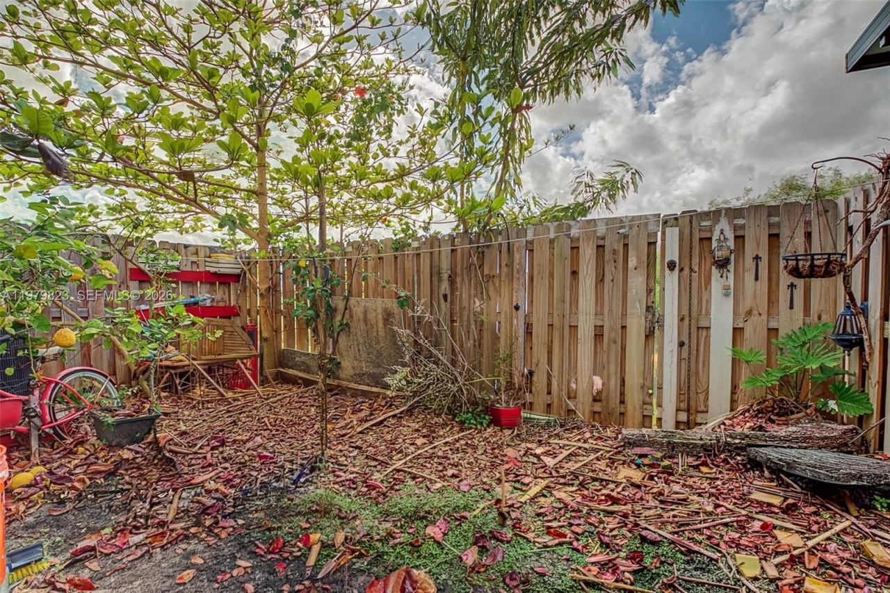 445 NE 4th St , Florida City, FL 33034 Photo