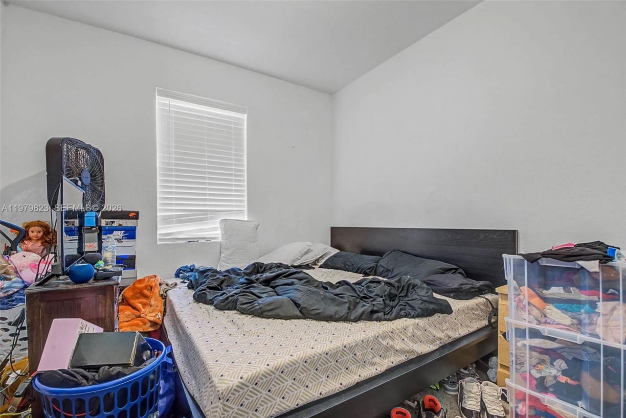 445 NE 4th St , Florida City, FL 33034 Photo