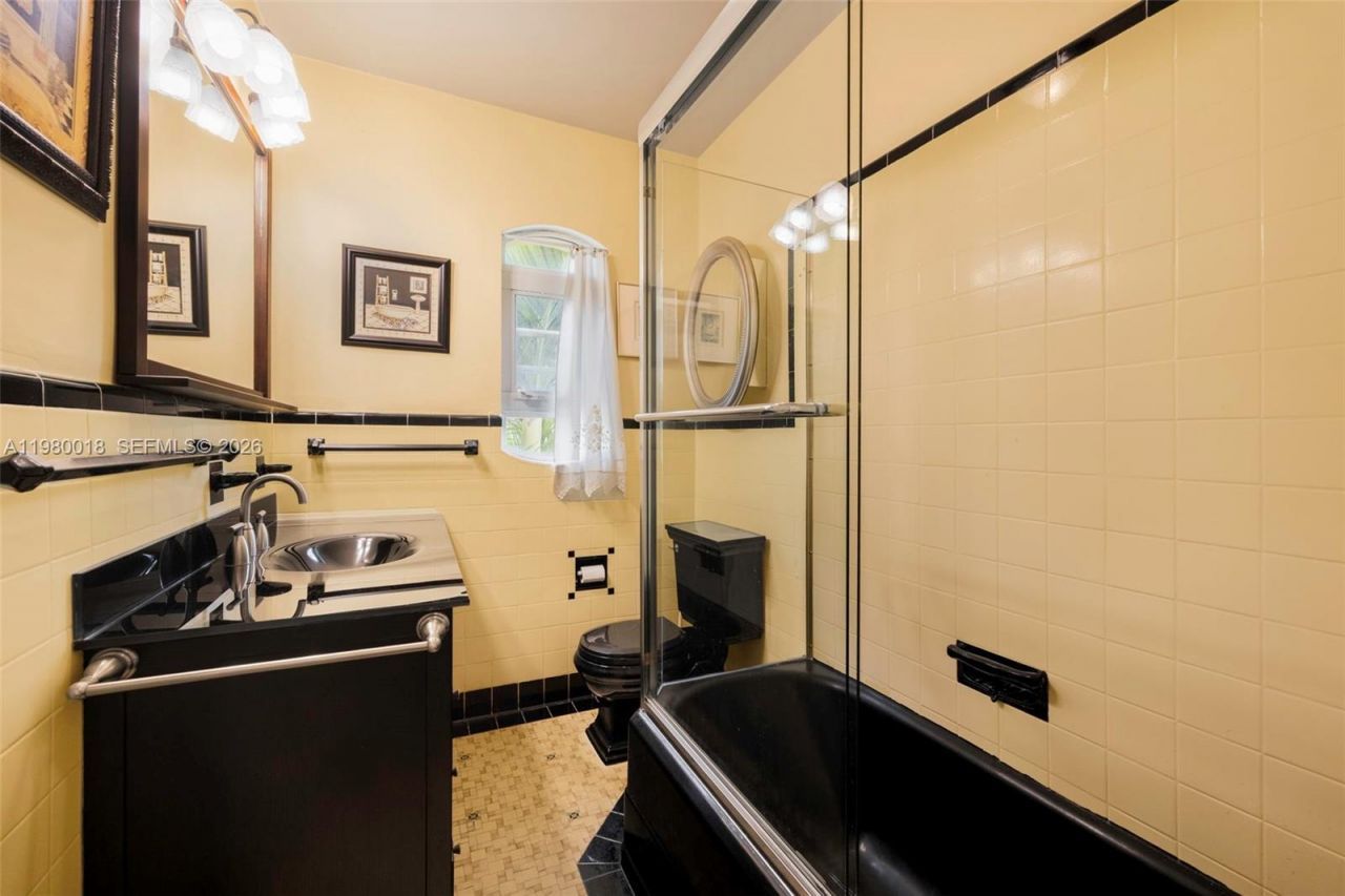 0-1645 S Bayshore Dr , Coconut Grove, FL 33133 Photo