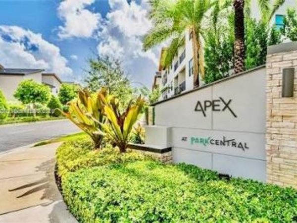 7925 NW 104th Ave, Unit 32, Doral, FL 33178