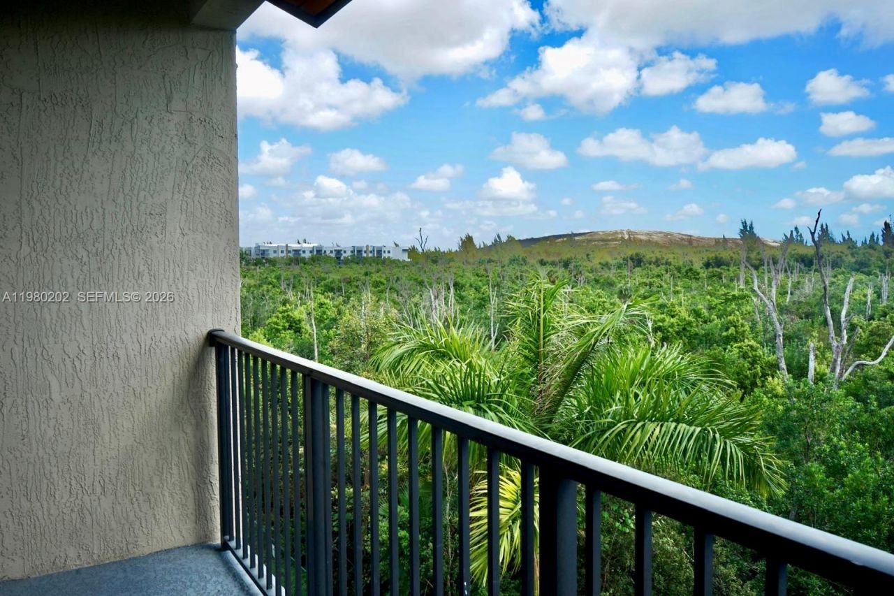 7925 NW 104th Ave, Unit 32, Doral, FL 33178 Photo