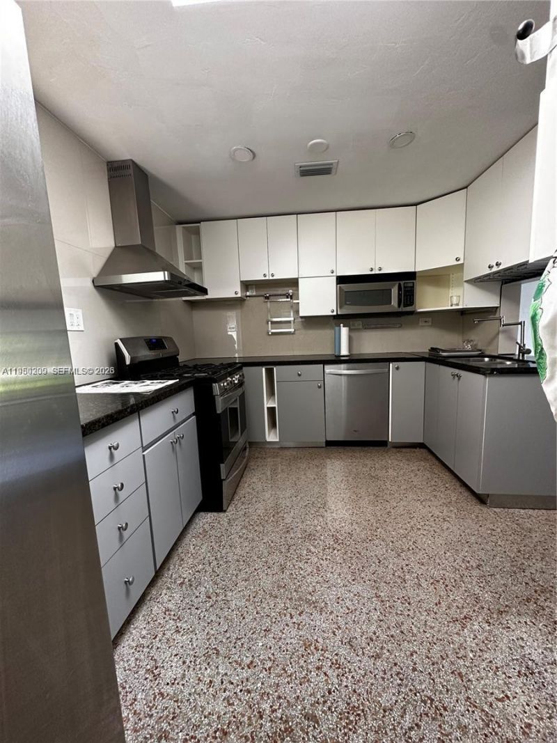 1561 NE 29th St, Pompano Beach, FL 33064 Photo