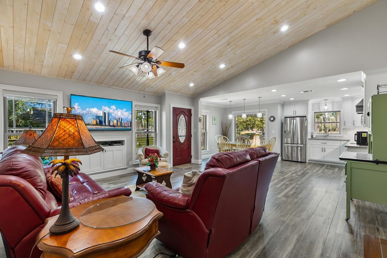 10064 Kings Rd. Photo 12